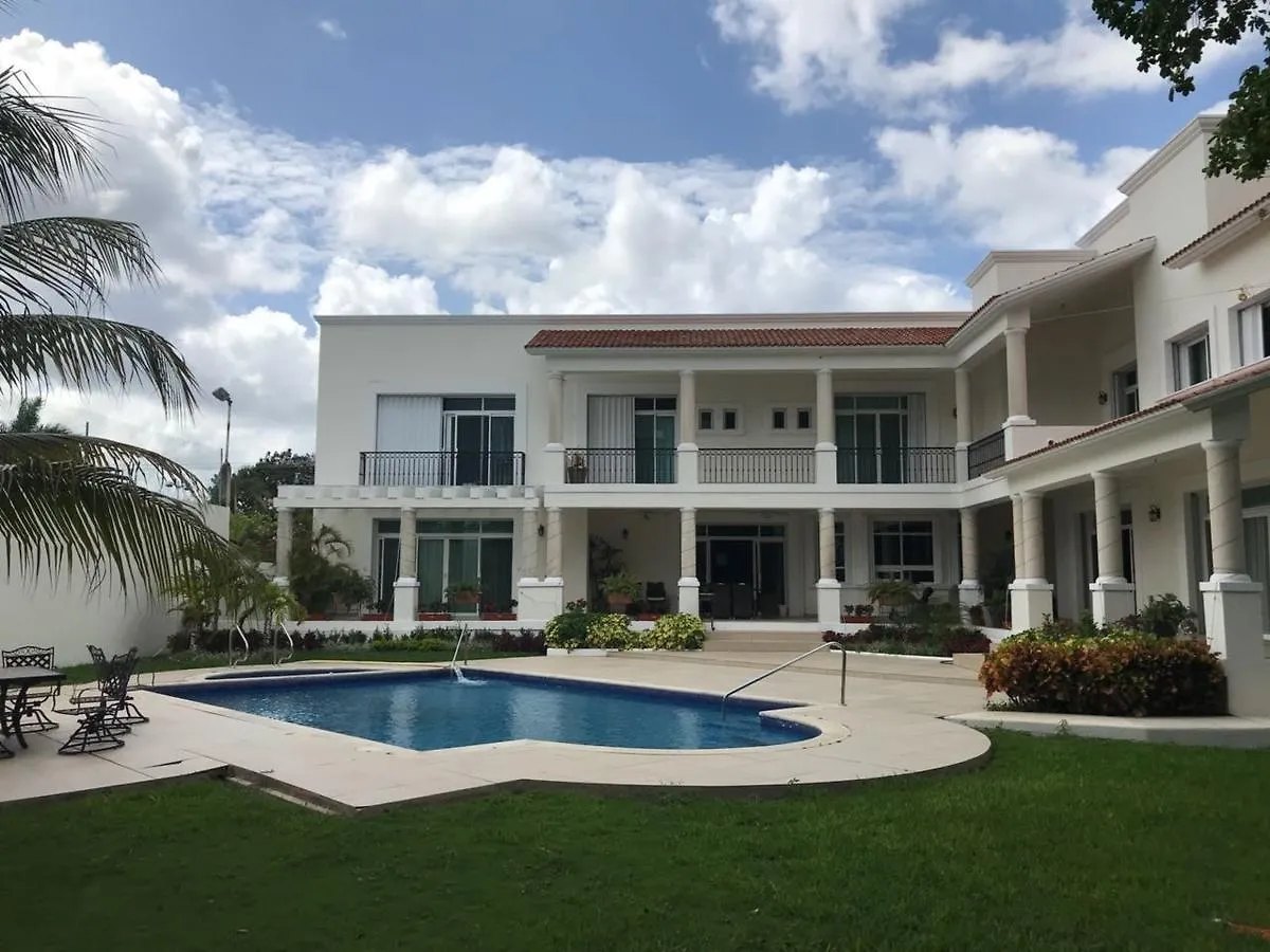 Villa Segovia Cozumel