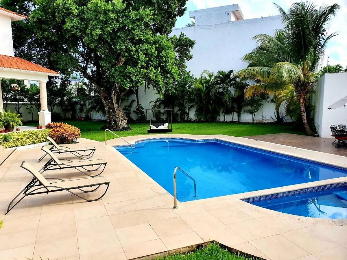 Villa Segovia Cozumel Bed & Breakfast